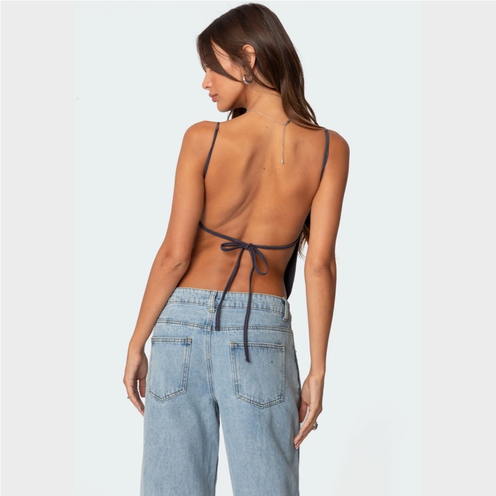 Edikted Jinx Open Back Top - Picture 3 of 6